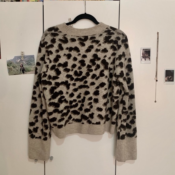 H&M Cheetah Print Sweater - Picture 3 of 3